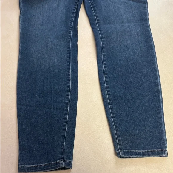 a.n.a Blue Women's Ankle Jeans 🐯 - Picture 6 of 10